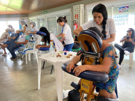 Spa dos pés, massagens e mais: Saúde de Rua 2026 oferece serviços gratuitos de beleza e bem-estar